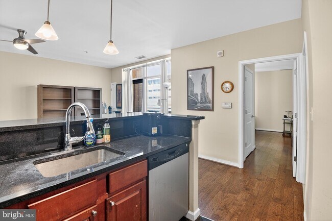 Building Photo - 6506 America Blvd