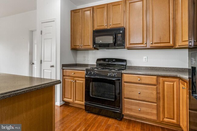 Building Photo - 202 Bardel Dr