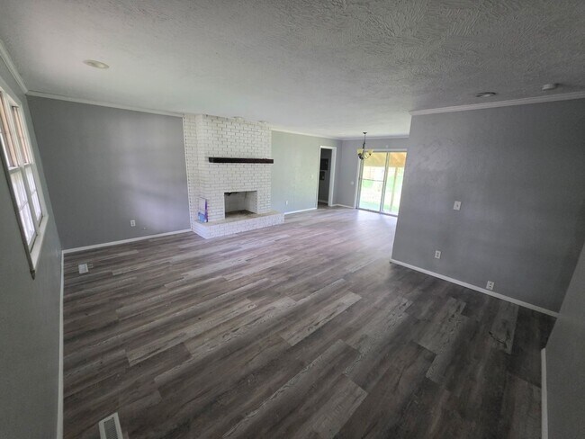 Building Photo - 3461 S Ferguson Ave