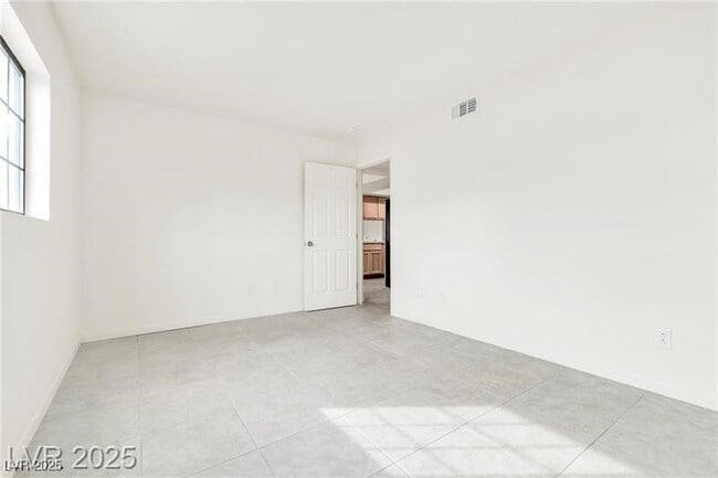 Building Photo - 4131 Gannet Cir
