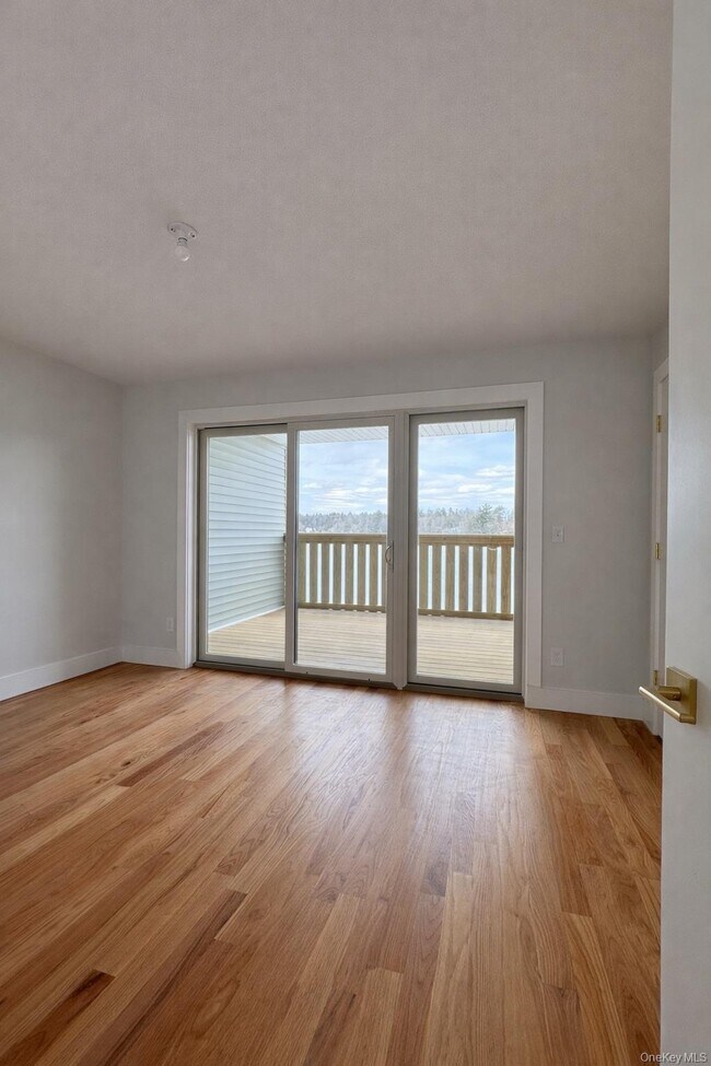 Building Photo - 1140 NY-52