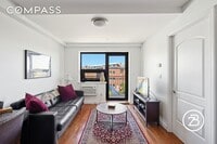 Building Photo - 456 W 167th St
