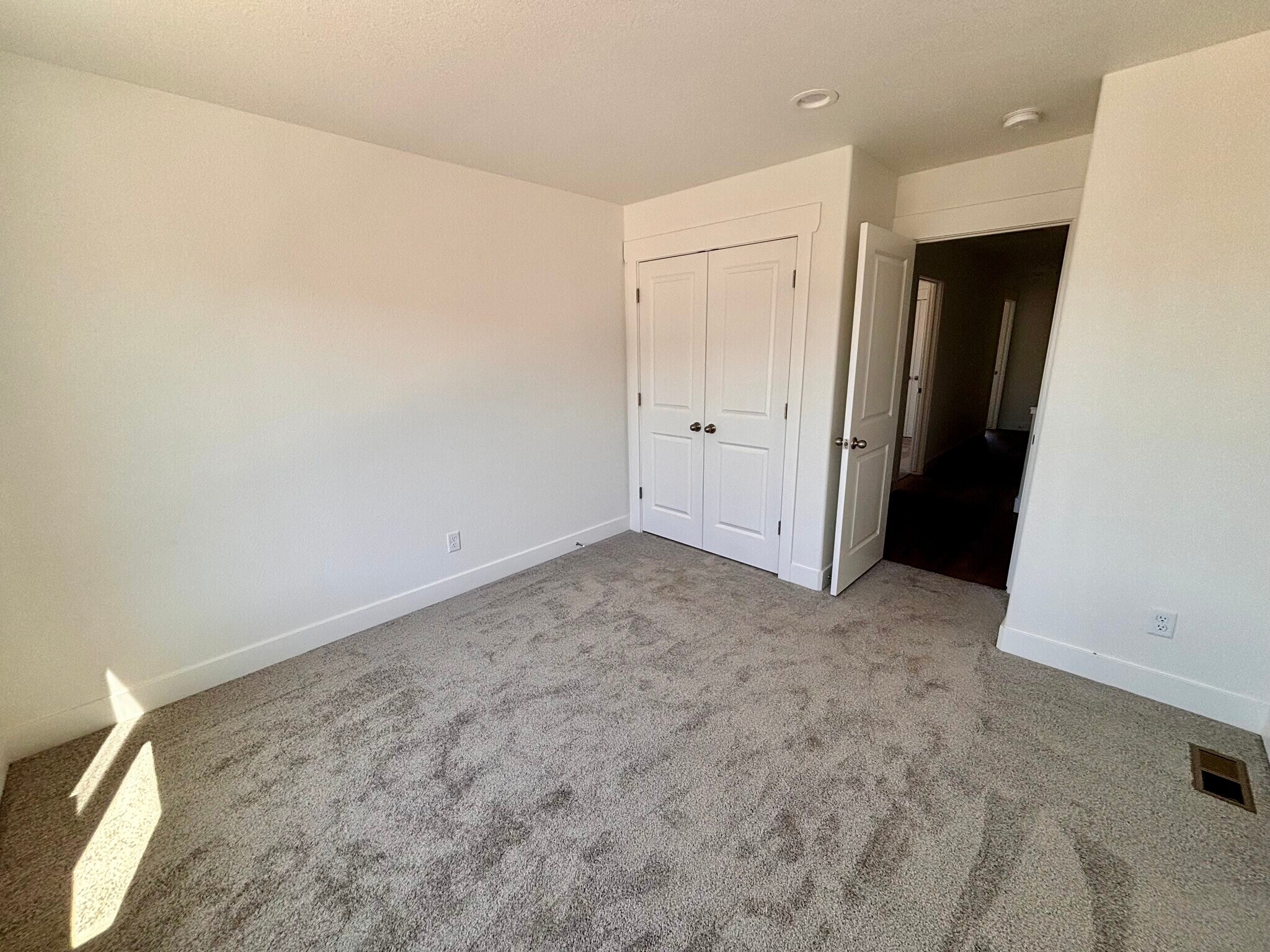Building Photo - 3627 Byram Pt