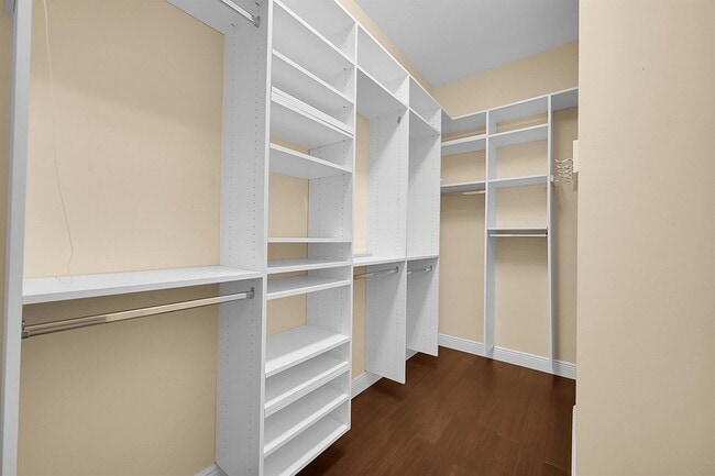 Building Photo - 2525 Vicara Court