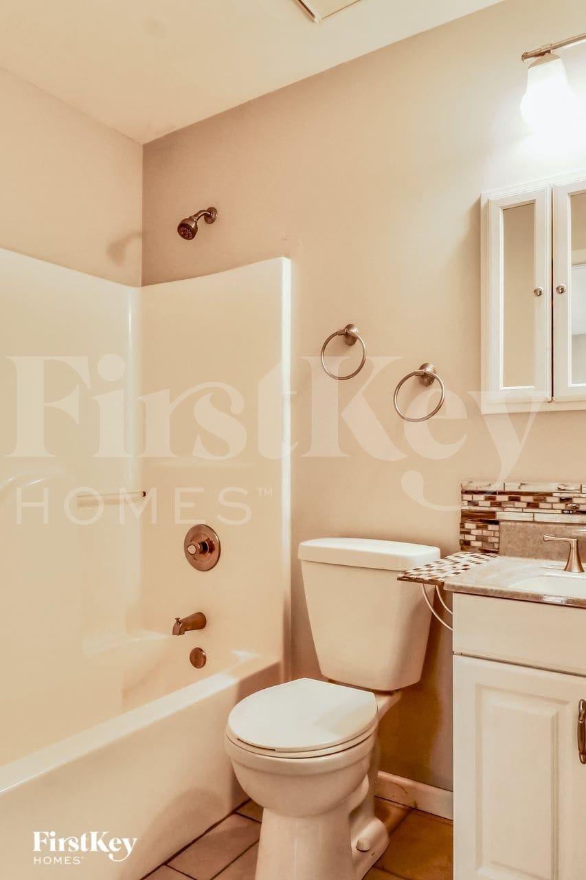 Building Photo - 1831 Florine Ct