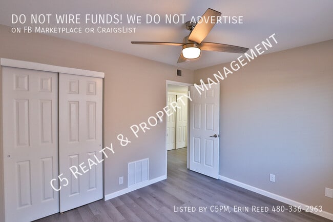 Building Photo - 732 E Hampton Ave