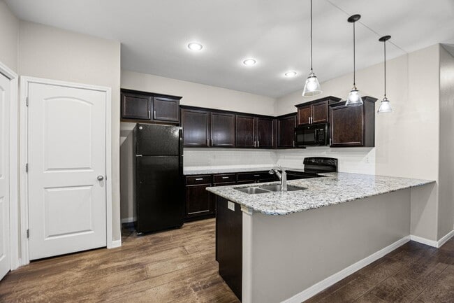 Building Photo - 100 Stockton Family Ct