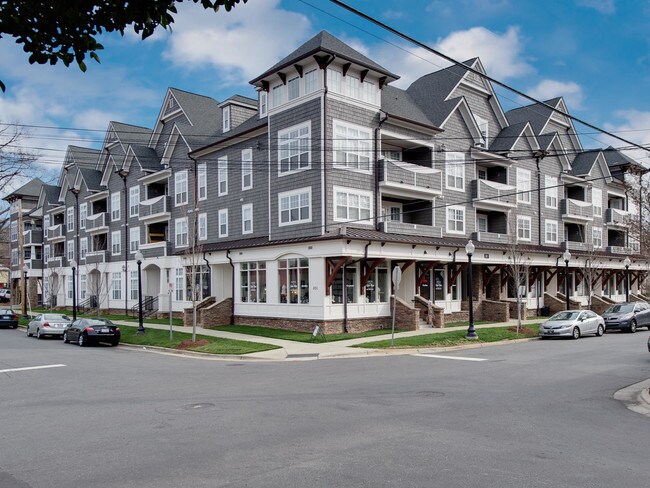 Welcome Home : Historic Dilworth - 301 E Tremont Ave