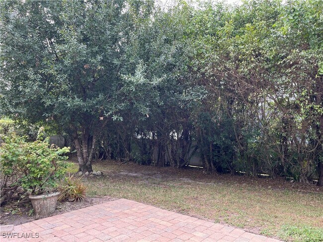 Building Photo - 385 Ashbury Way