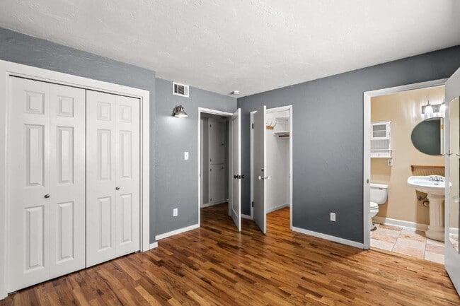 Building Photo - Charming 4-Bedroom Ashland Home with ADU, ...