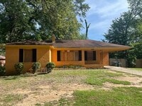 Building Photo - 1848 Woodburn Dr