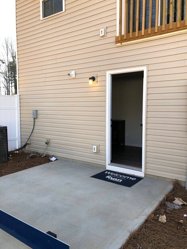 Back Patio - 5202 Austin Knoll Ct