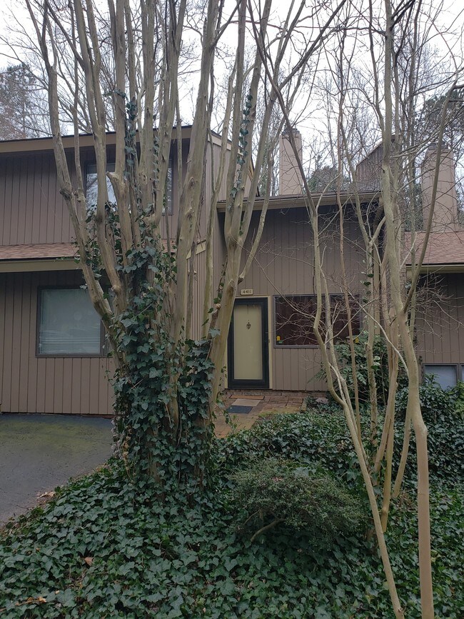 front - 4411 Kaplan Dr