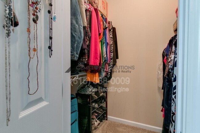 Building Photo - 921 Spence Enclave Ct