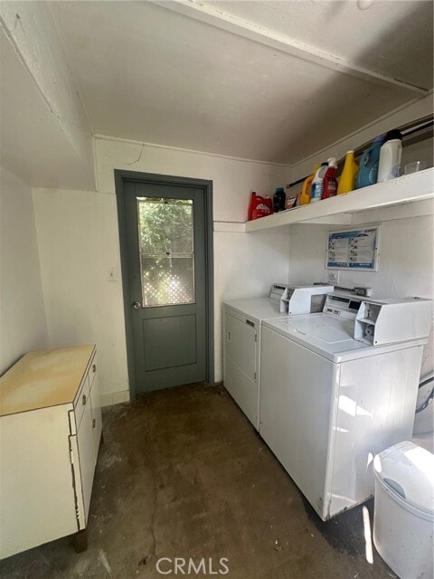 Building Photo - 306 Dahlia Pl