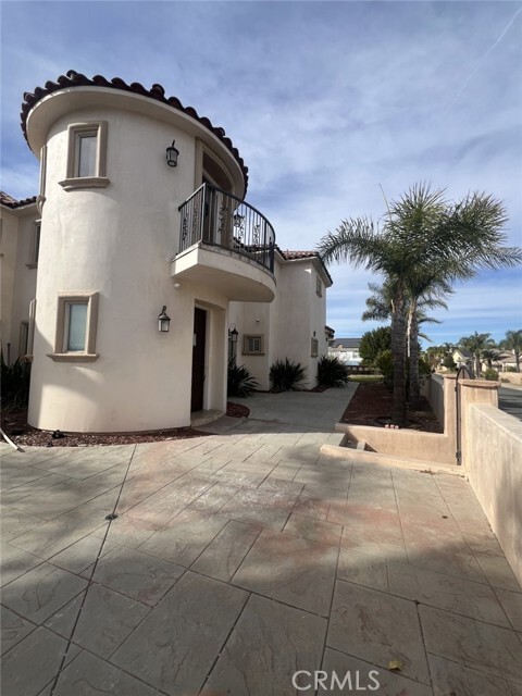 Building Photo - 40351 Heirloom Ct