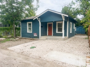 Building Photo - 229 Palo Blanco St