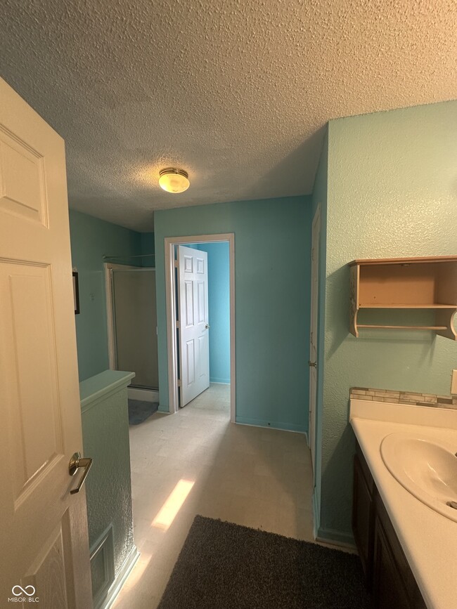 Building Photo - 7122 Tassel Meadow Dr
