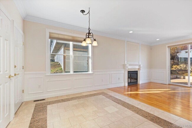 Building Photo - 44 Hillwood Pl