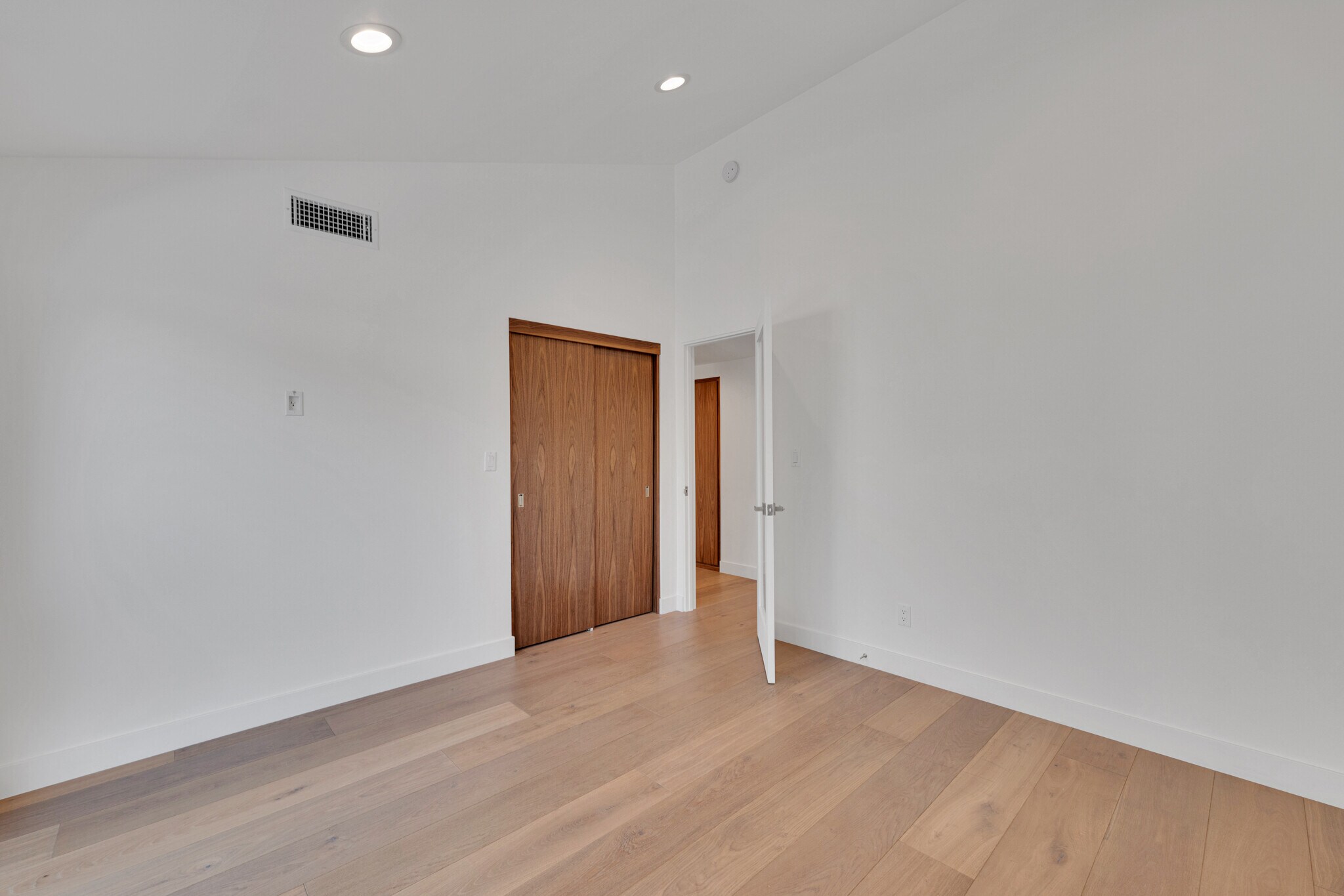 Building Photo - 6234 Paseo Canyon Dr