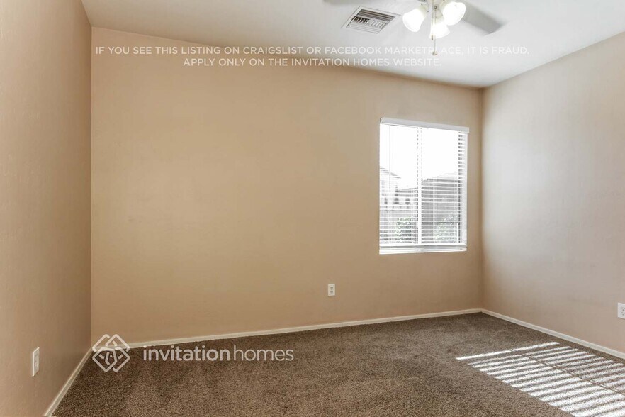 Building Photo - 6965 W Midway Ave