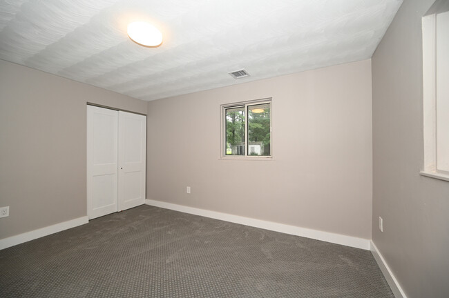 Building Photo - 61 Gregory Rd