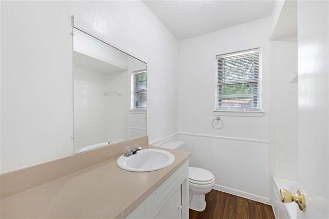 Building Photo - 2717 Wesleyan Dr