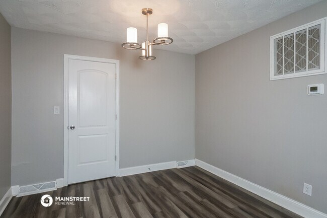 Building Photo - 1712 Star Rest Dr