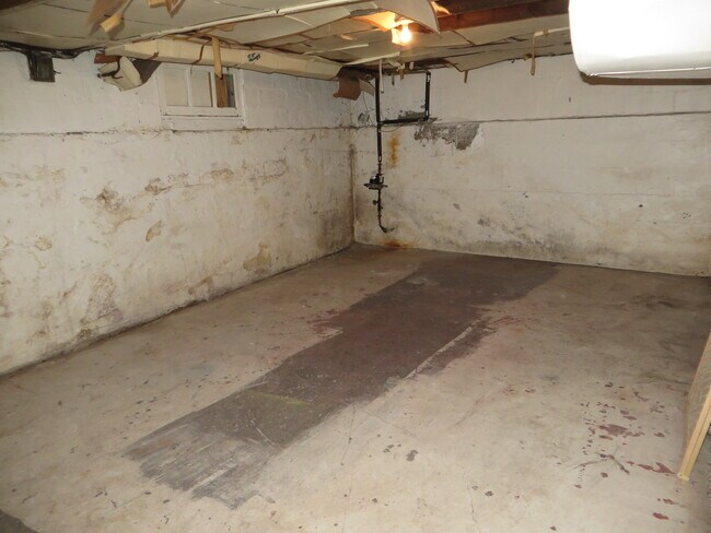 Building Photo - 1114 Rockhill St