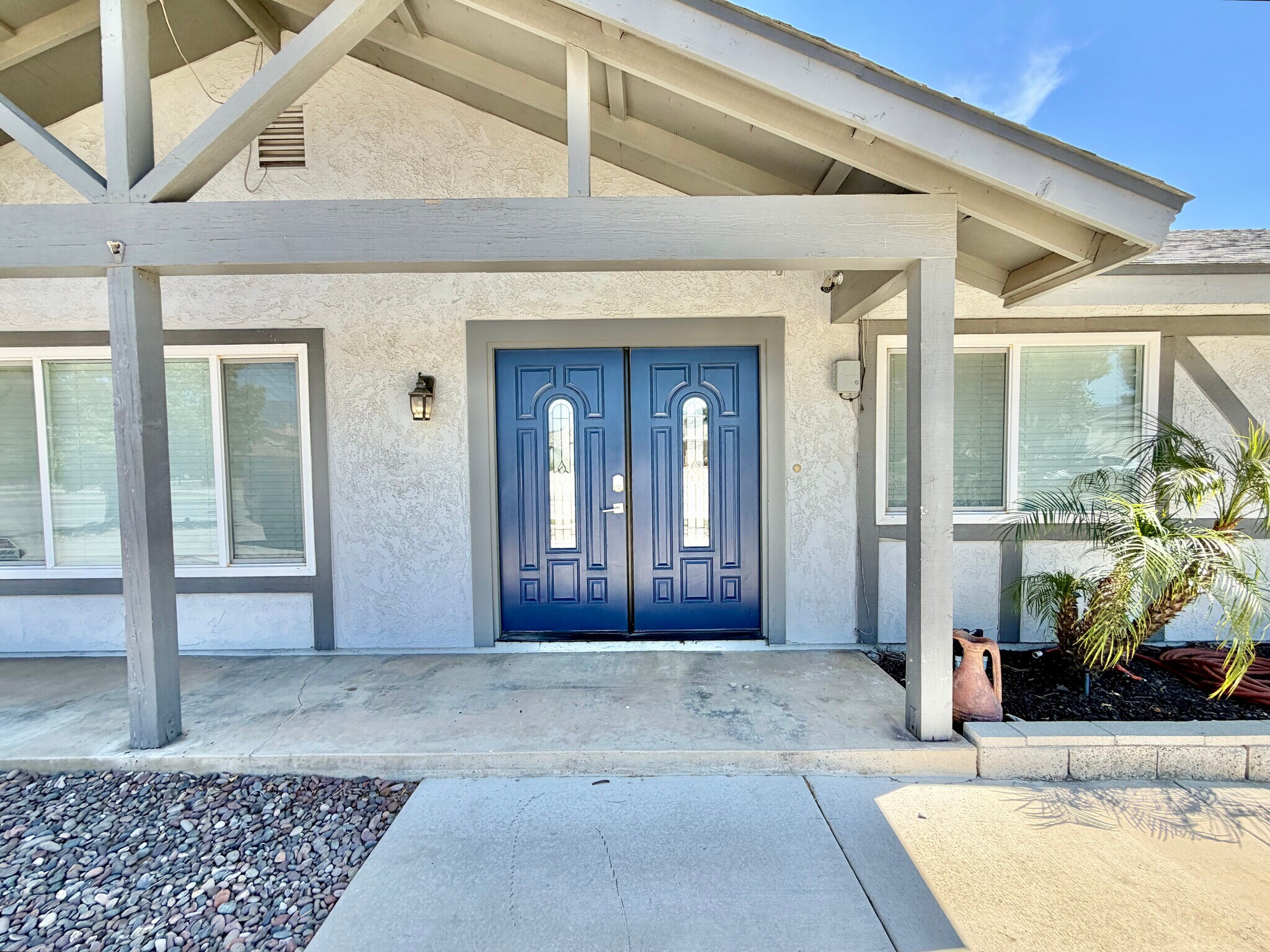 Building Photo - 1017 W Casmalia St