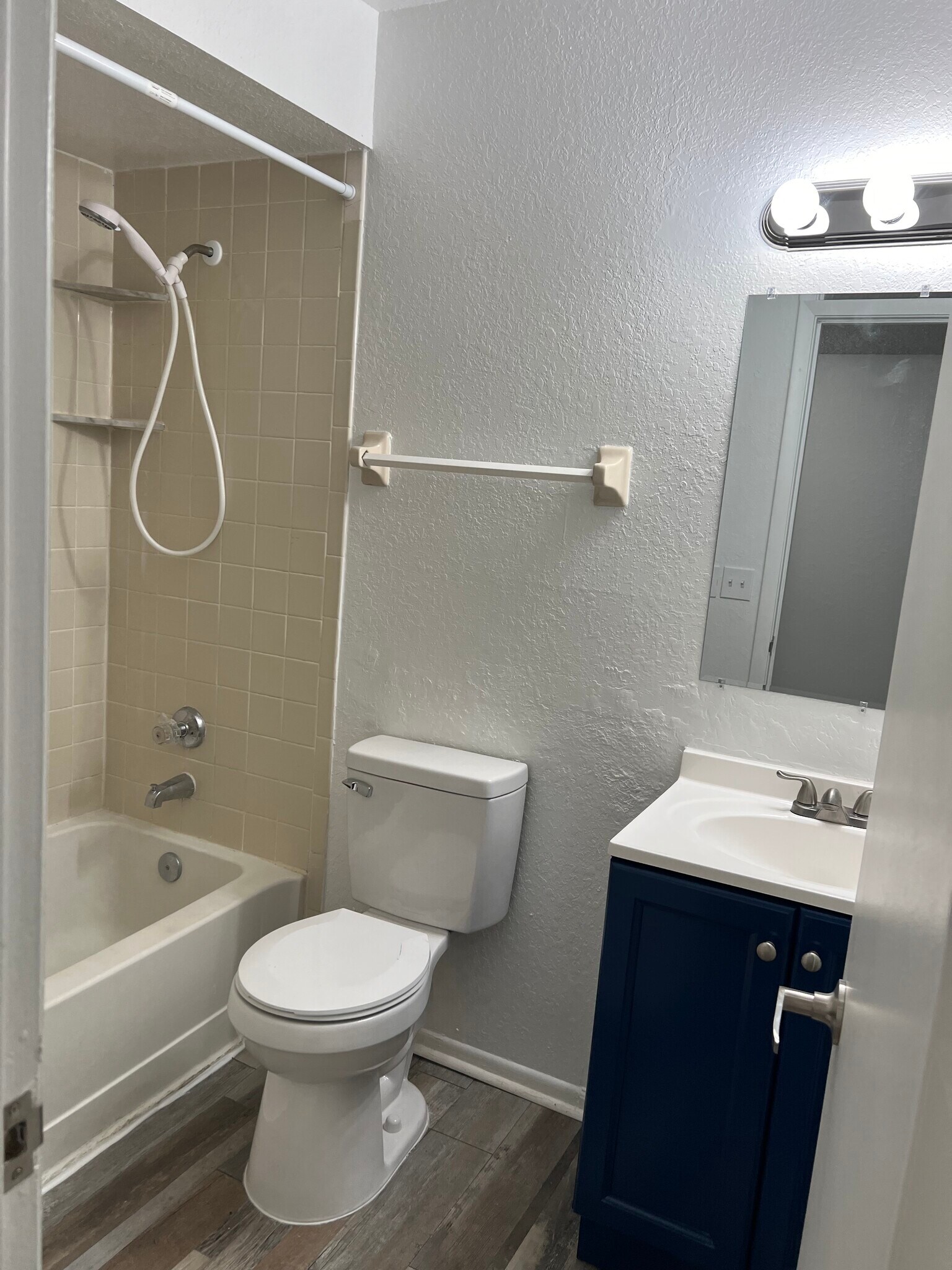 Building Photo - 5259 Images Cir