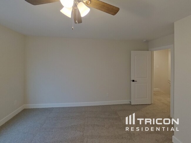 Building Photo - 1207 Bullock Dr