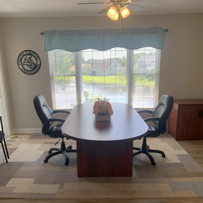 Building Photo - 500 Willow Green Dr