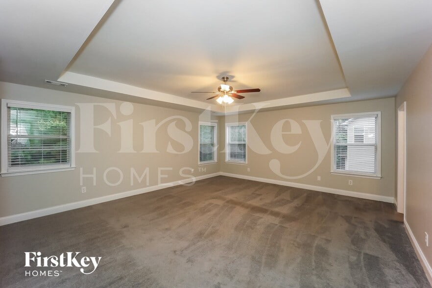 Building Photo - 100 Algerine Ct