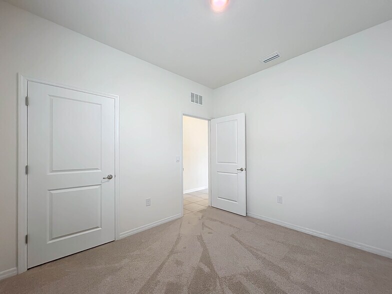 Building Photo - 5059 Stokes Way