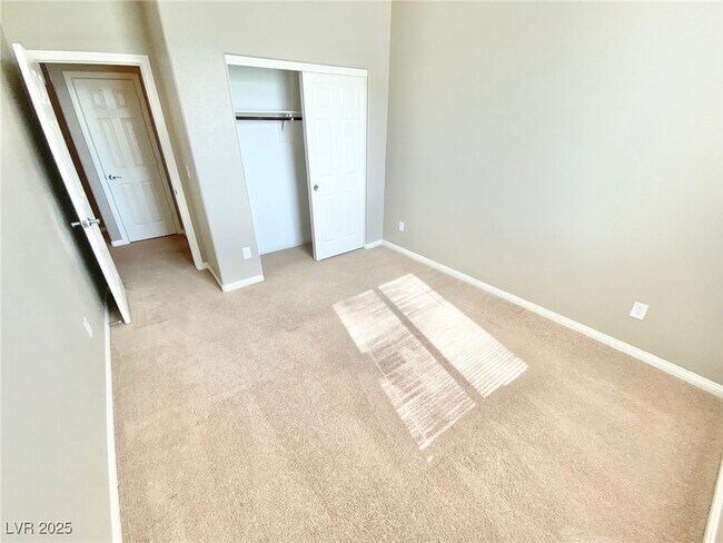 Building Photo - 81 Avenza Dr