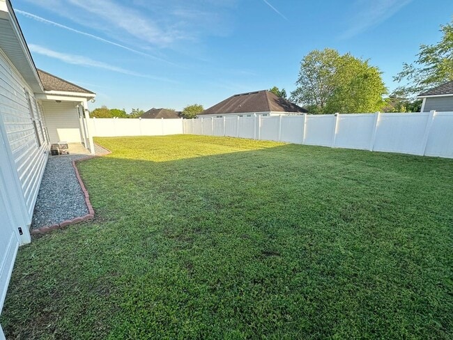 Building Photo - Your New Home Awaits: Stunning Rental Property in Branch Pt Subdivision, Valdosta, GA!