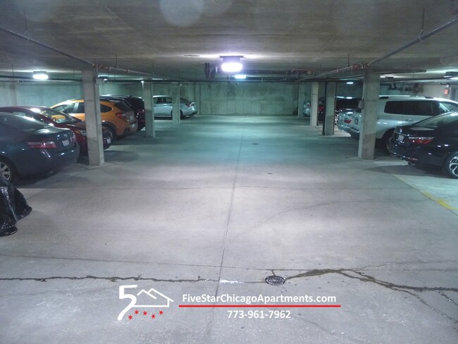 Building Photo - 8255 Skokie Blvd