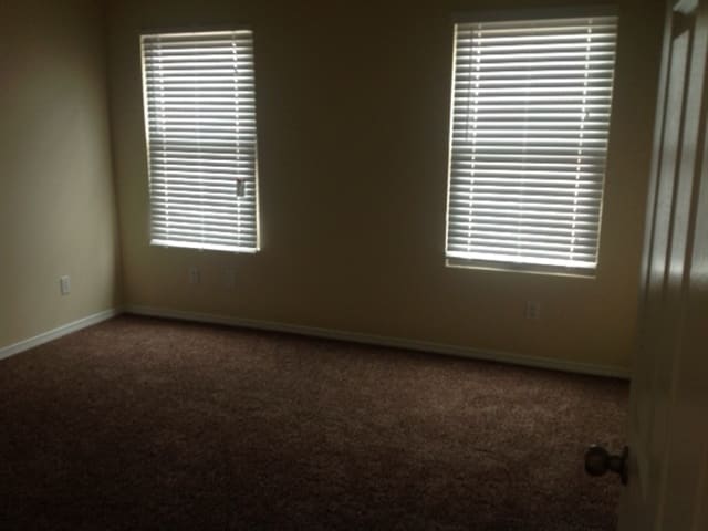 Building Photo - 8023 Vinemont Pl NW