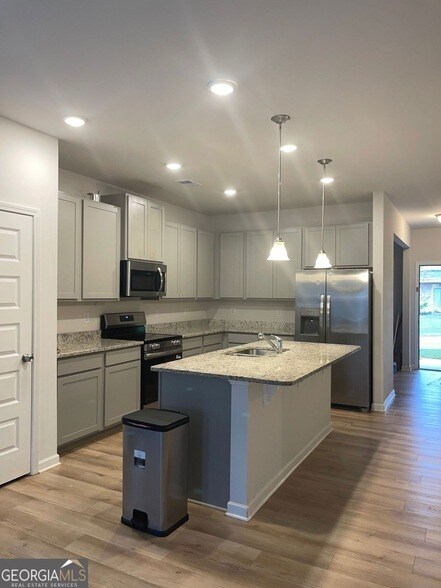 Building Photo - 1492 Trellis Ct