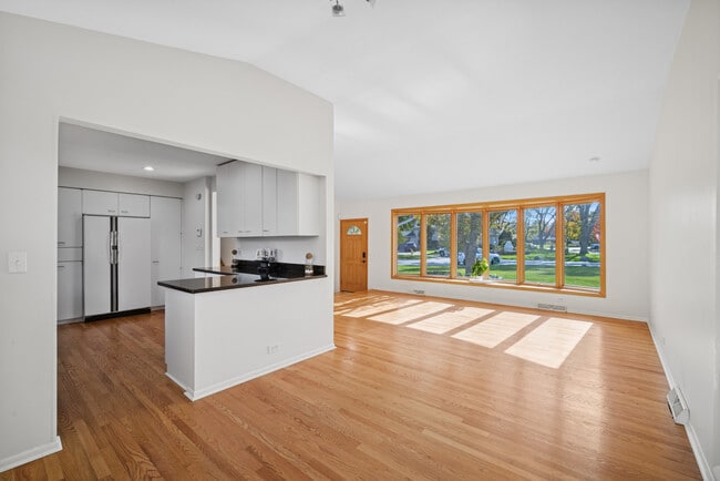 Building Photo - 1037 Heatherfield Ln