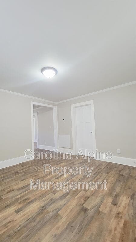 Building Photo - 421 Carolina Ave