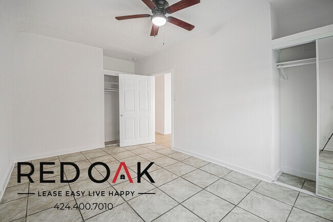 Building Photo - 7404 S Figueroa St