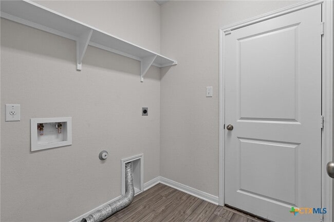 Building Photo - 1037 Shelby Dr