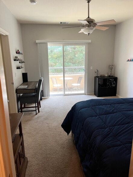 Building Photo - 5350 Dunlay