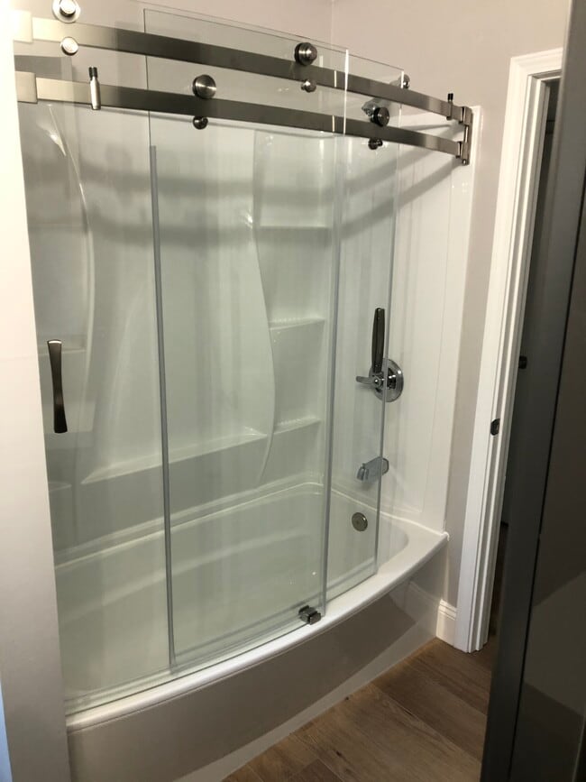 Bathroom # 4 - 3314 Treehaven Dr