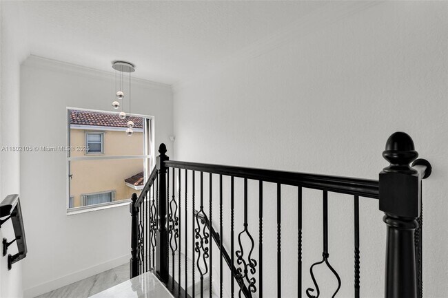 Building Photo - 15699 SW 54th Ct
