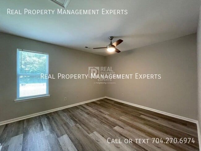 Building Photo - 3220 Braewick Pl