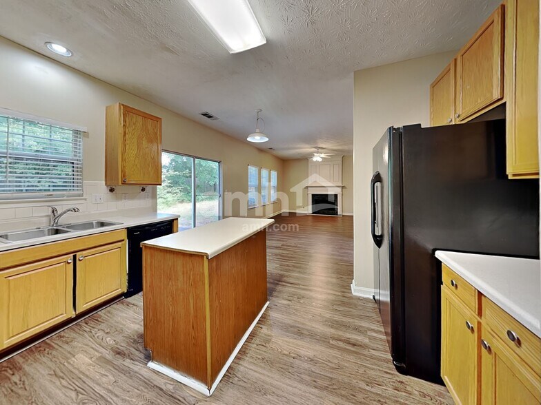 Building Photo - 540 Gables Ct