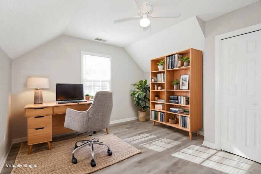 Building Photo - 201 Linville Ct